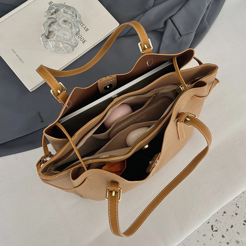 Luxury Women Tassel Tote Bag D - đánh giá và giá Leatherwork Designs