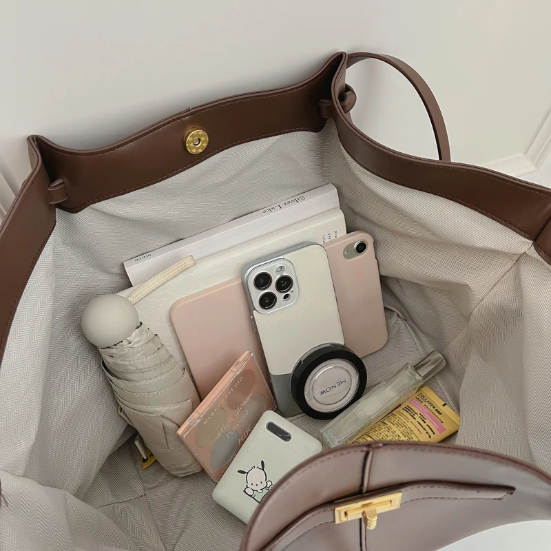 Women Luxury Wing Shape Tote B - đánh giá và giá Leatherwork Designs